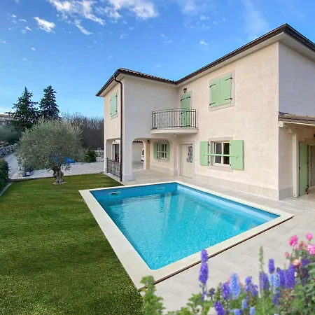 House Mare Villa *