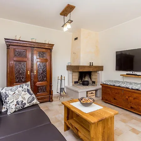 House Mare Vrh (Krk)